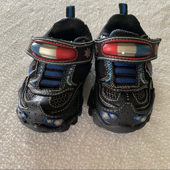 Skechers - Picture 2 of 7